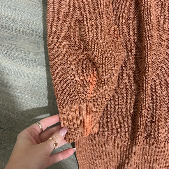 American Eagle Oversized Rust Sweater in Size L/XL - Picture 6 of 9